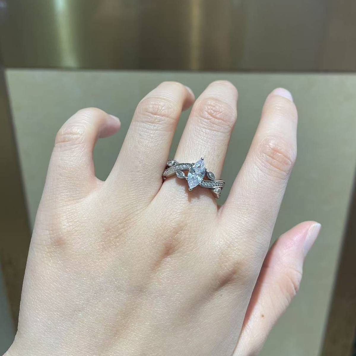 单头女戒马眼皇冠女戒S925银镀白金定制选款主石莫桑钻1.0ct/副石高碳钻